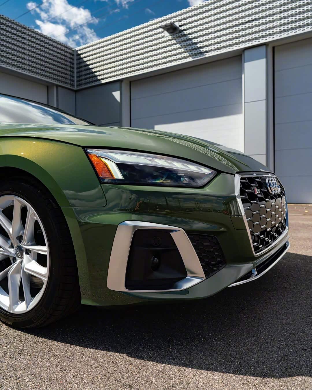 【图】墨绿色的车身赋予了s5更加动感的样子_奥迪s论坛_汽车之家论坛