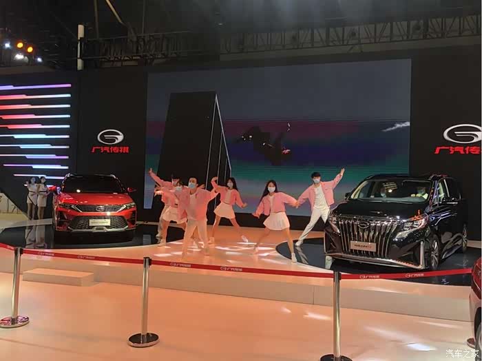 逛2020重庆国际车展