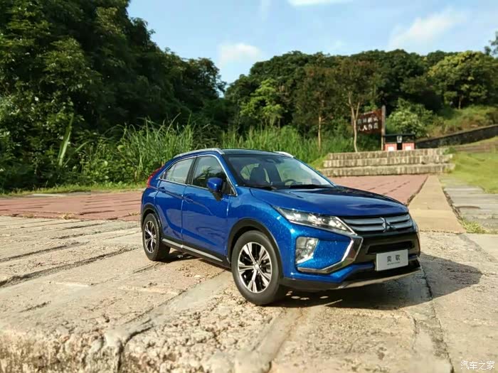 奕歌周末游一一横店影视城