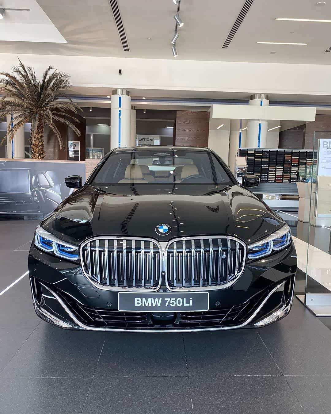 宝马750li帅气颜值高线条突出我的最爱