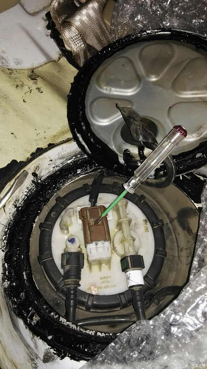 车虽然卖了再为车友做一次贡献自己更换汽油泵流程申精