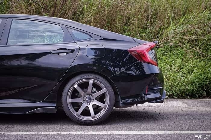 绝版黑色思域withenkeipf07