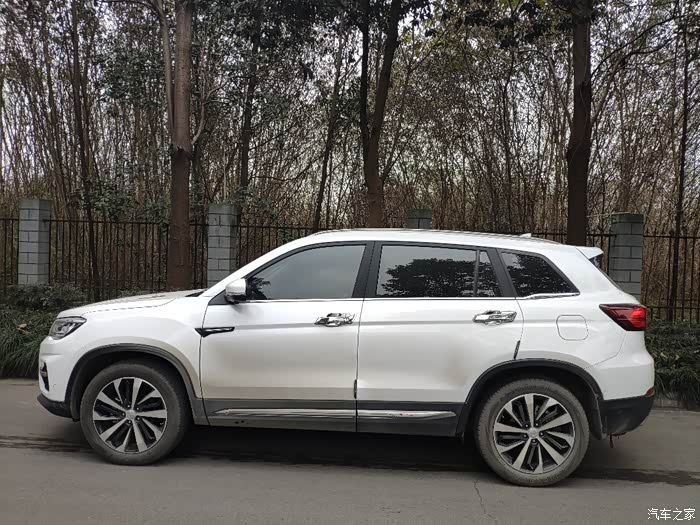 【图】【爱车作业大征集】靓丽无比的18款cs75,显露无限动感美_长安