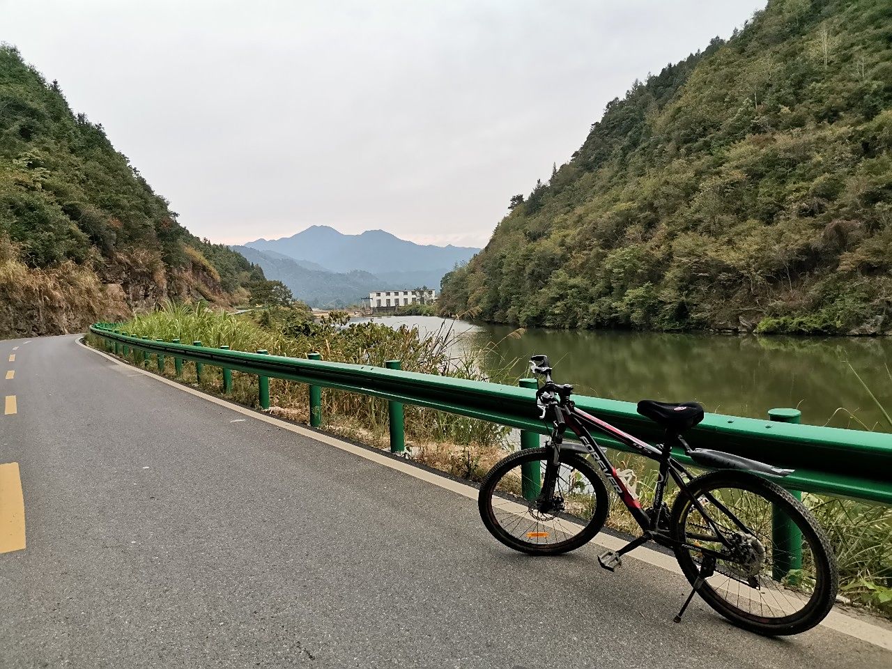 跟著我騎自行車去看風景