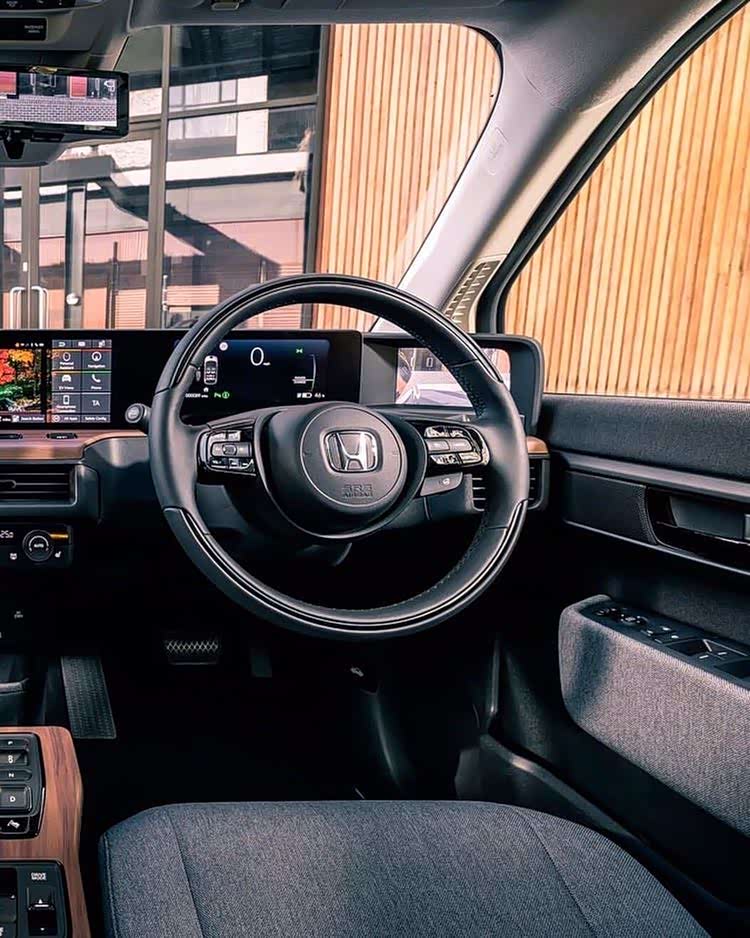 越看越萌的本田hondae电动车续航还要加油啊