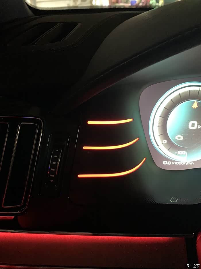 21款唐dm行驶后氛围灯关闭