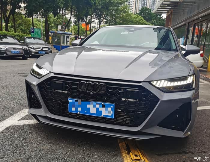 r7s前包围 鳄鱼尾轮毂 takd碳纤维四出排气 纳多灰车膜_奥迪a7论坛