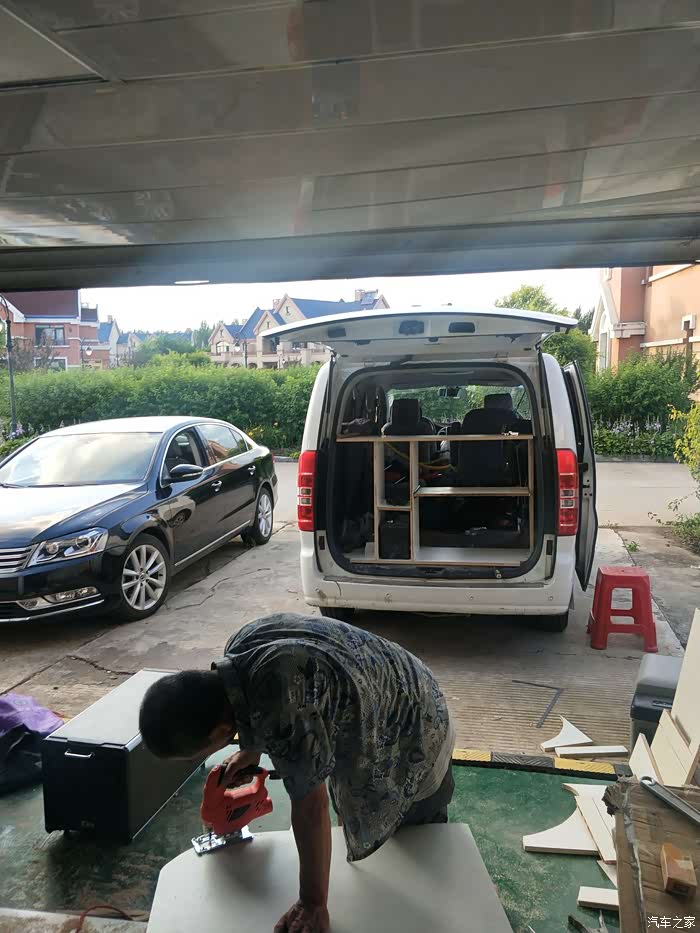 瑞风m3自改床车