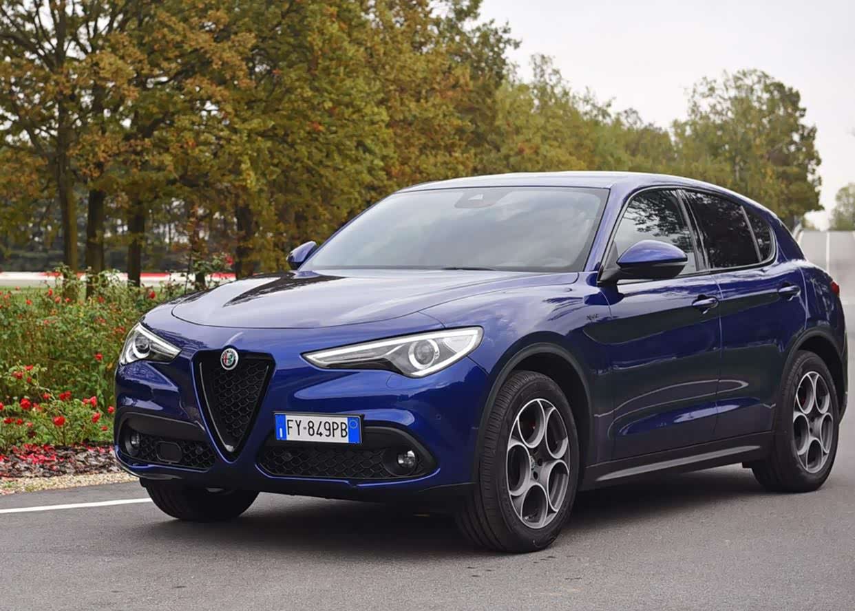 【图】2020款阿尔法·罗密欧stelvio换成了和车身同色的外观_阿尔法·