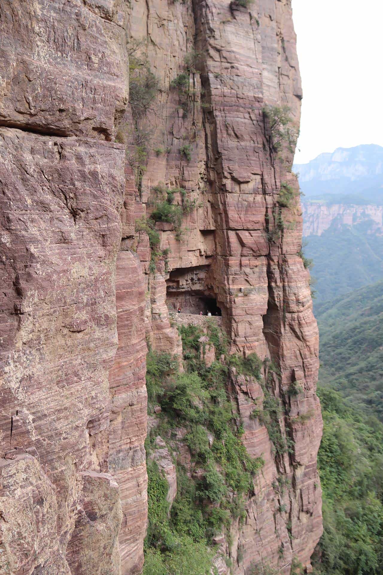 太行山丹霞绝壁风光