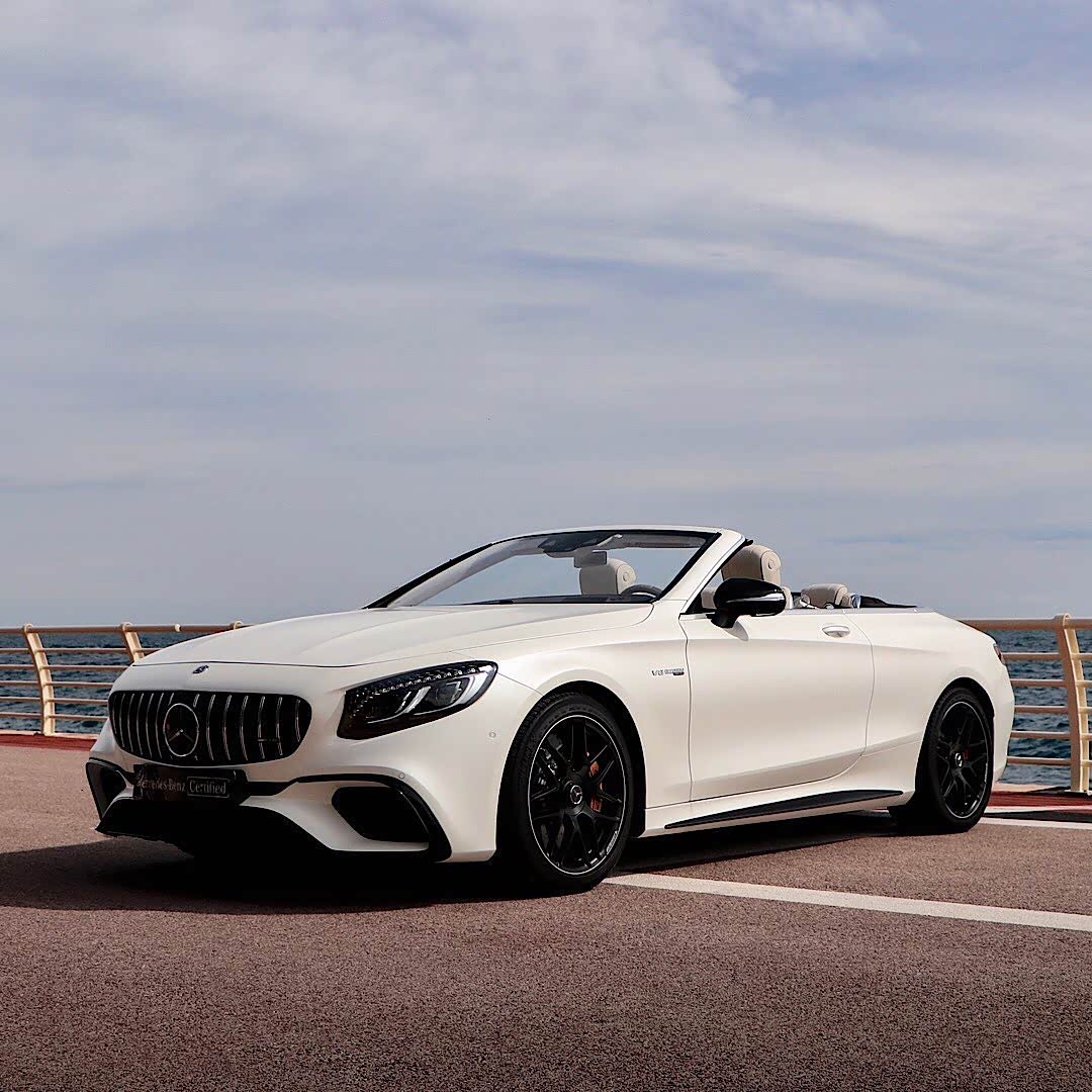 mercedes amg s63敞篷,内饰太美了.