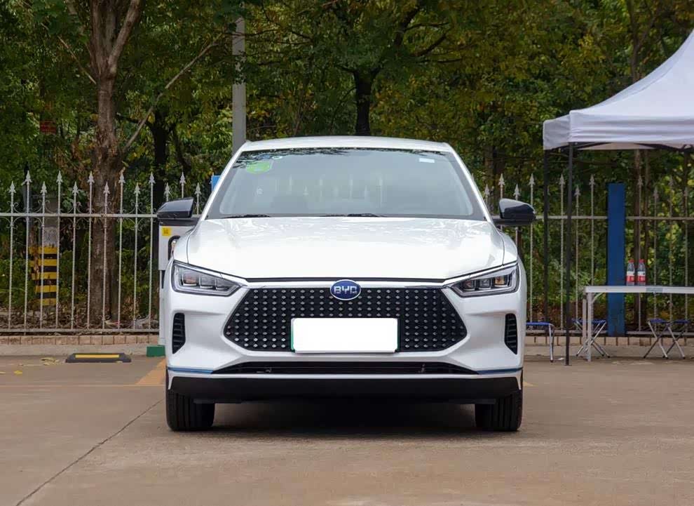 【图】外观在商务车内里我感觉是最好看的了_比亚迪e3论坛_汽车之家