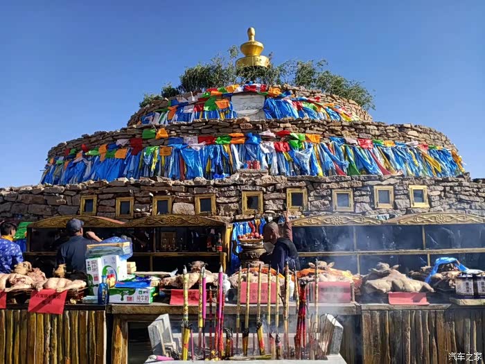 随手拍红格尔敖包