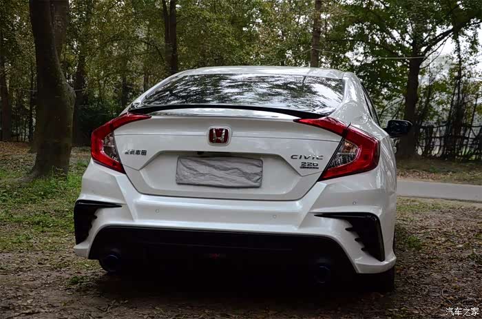 思域yoferfc450大包围全国首台实车成都装车