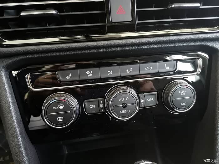 空调的出风口,值得一提的是大众的车还得用上3趟