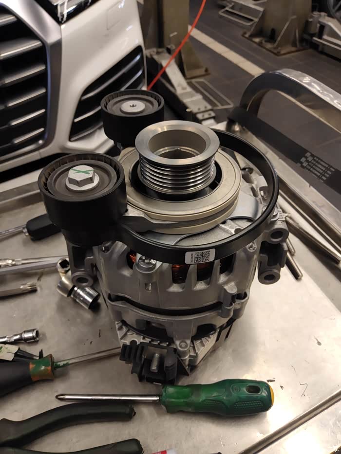 【图】今天去4s把发电机换了,发动机控制单元升级升级_奥迪q5/q5l论坛