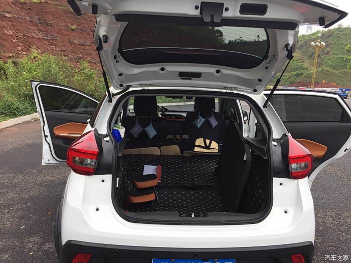 2018新款奇瑞瑞虎3x后备箱问题