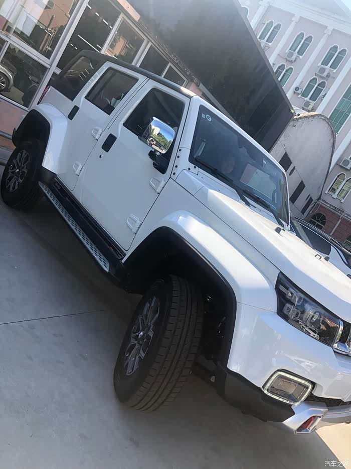 白色bj40不一样的颜色同样精彩