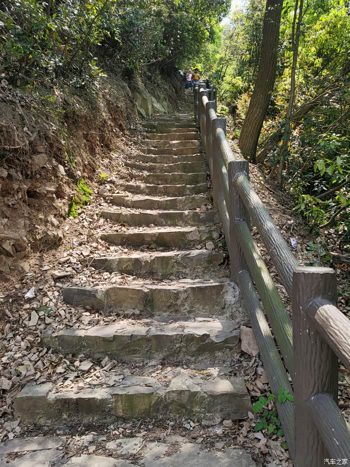领克03打卡绍兴秋名山之五峰岭