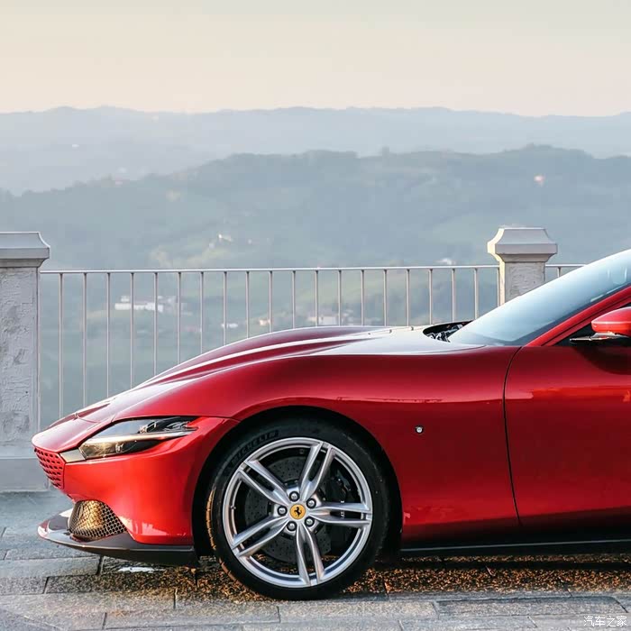 红色的保时捷ferrariroma一台非常舒适驾座喜欢