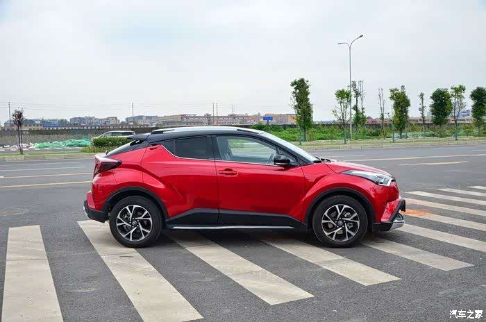 就是喜欢这种帅——红车黑顶旗舰提车 chr旗舰提车