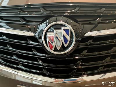 当然,熟悉的别克三盾车标不会更换,依然很帅.