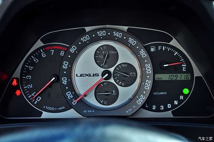 is200咬地鲨情怀