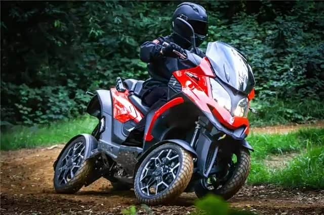 1602 | 回复: 10 摩托车论坛 宏佳腾的四轮踏板,这种要是上路的话需要