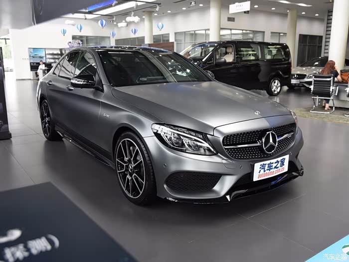 的士速递5奔驰c是什么颜色?