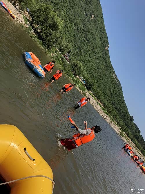 老君顶漂流我们来啦
