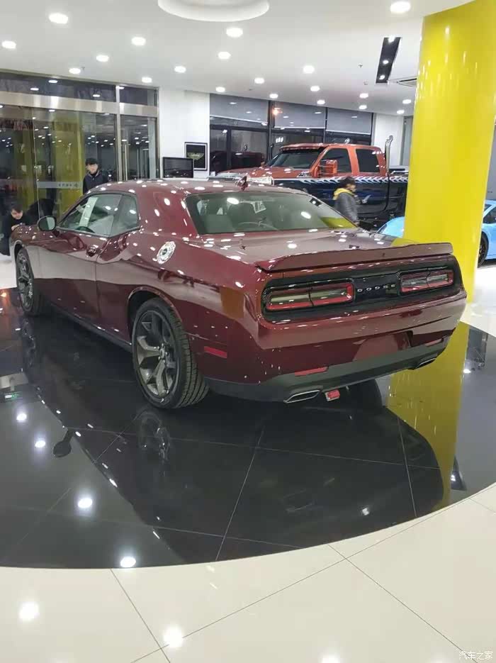 回复: 6 挑战者论坛 道奇挑战者18款plus版挑战你的视觉 2018款道奇