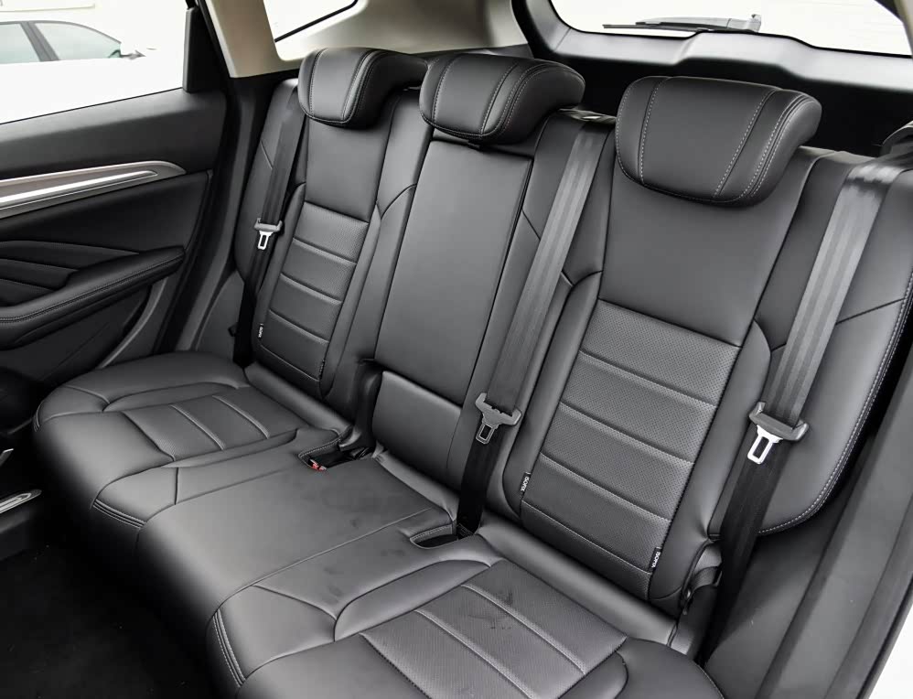 【图】非常满意f7的后排空间_哈弗f7论坛_汽车之家论坛