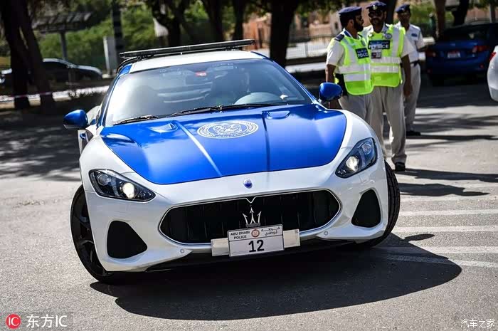 嚎无人性玛莎拉蒂警车帅到我想被抓进去