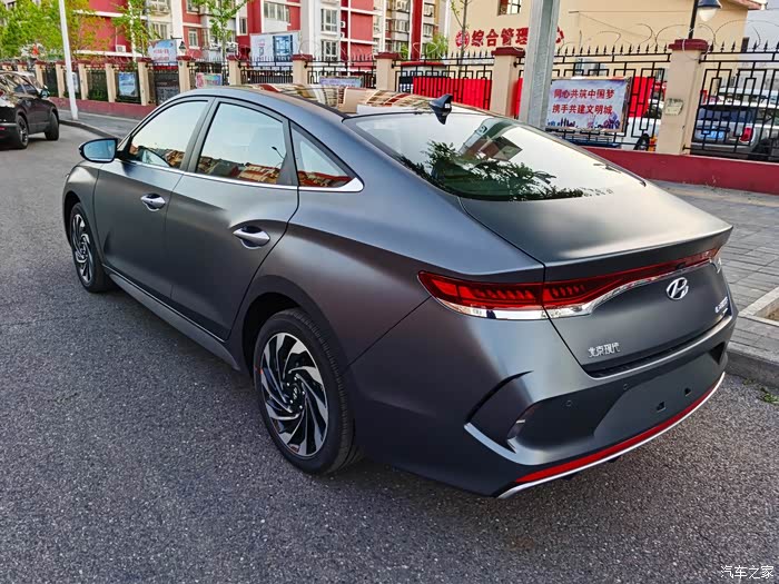 4.21 终于提车了 我的钛金灰