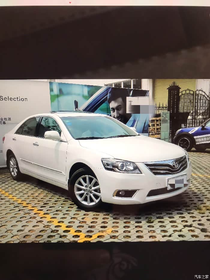 哈尔滨寻6代凯美瑞白色