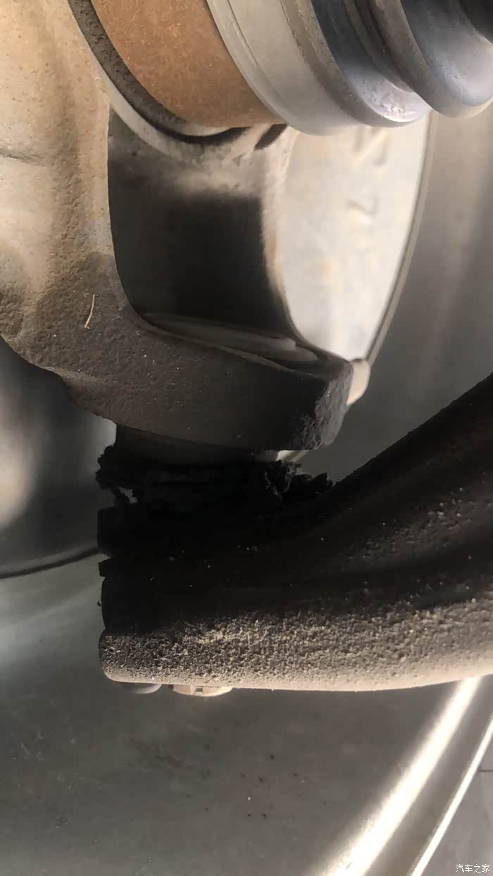 九代雅阁前轮羊角球头坏了这是雅阁通病吧