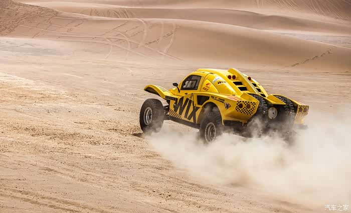 去沙海感受环塔拉力赛的激情澎湃