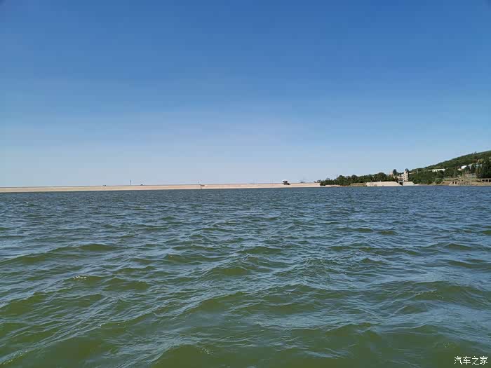 春风十里泛舟湖上荆山水库游记