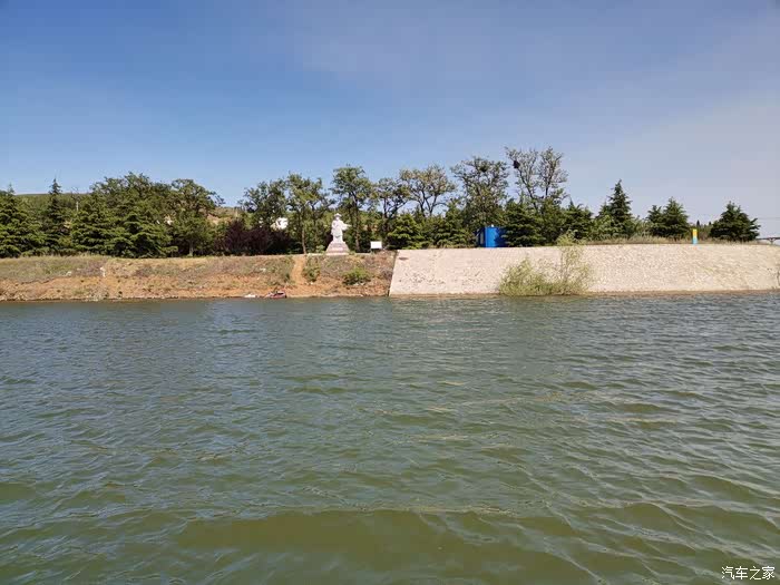 春风十里泛舟湖上荆山水库游记