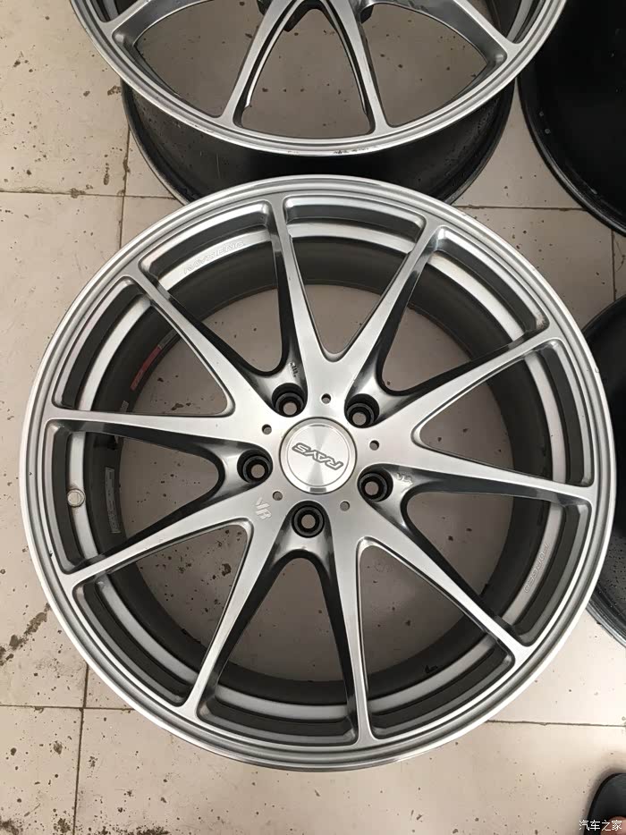 出18寸rays g25轮毂