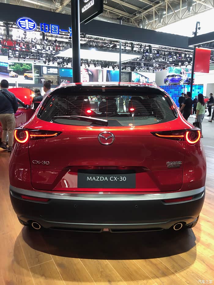 敢发就敢送马自达cx30北京车展实拍图四