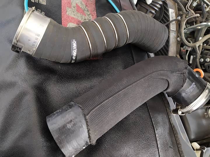 柴九涡轮增压管二次改装作业