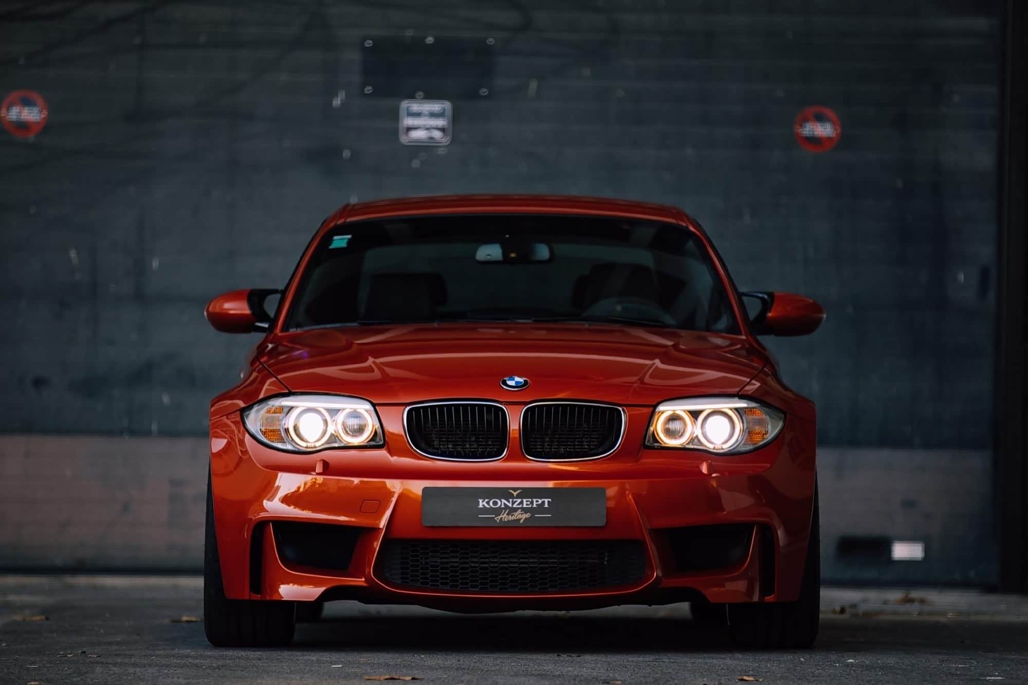 bmw 1m 绝对是一款合格的小钢炮.