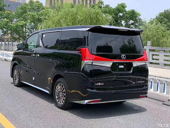 lm300h 4座现车有意私