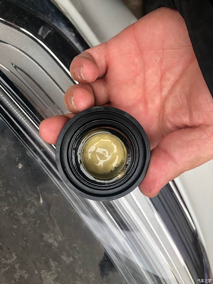 最遇到个新问题,机油盖明显乳化,机油液位无明显增加,知道你遇到过没?