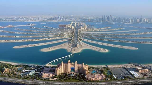 来一波静态的迪拜朱美拉棕榈岛