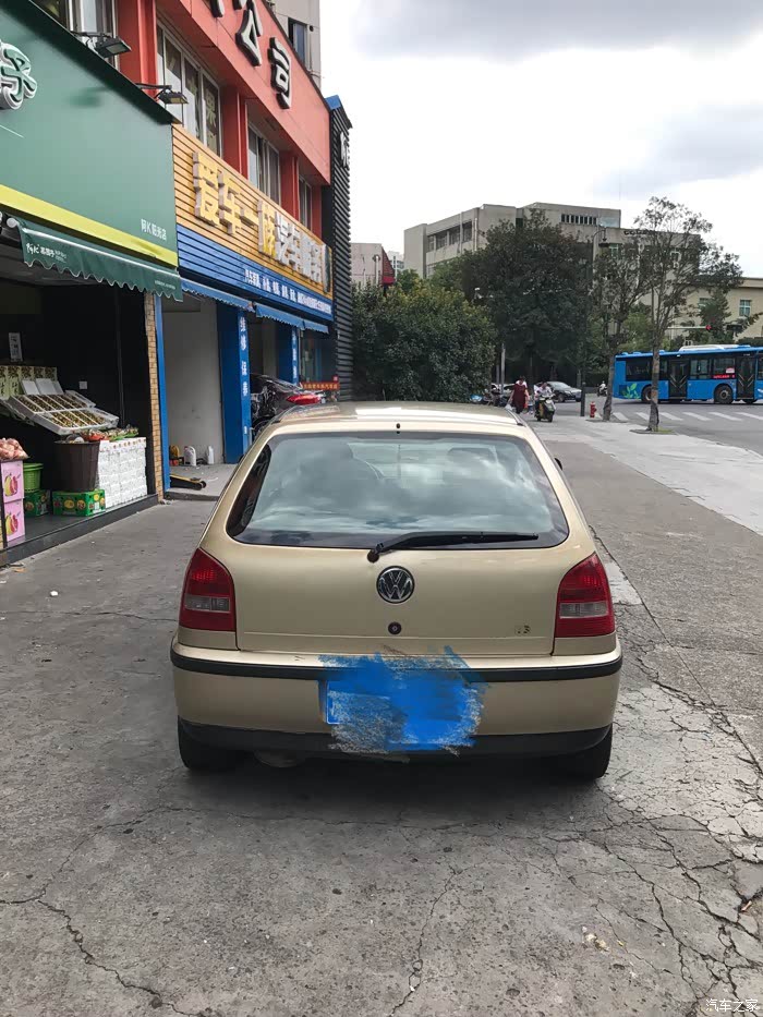 浙江地区收一辆大众高尔三门版的