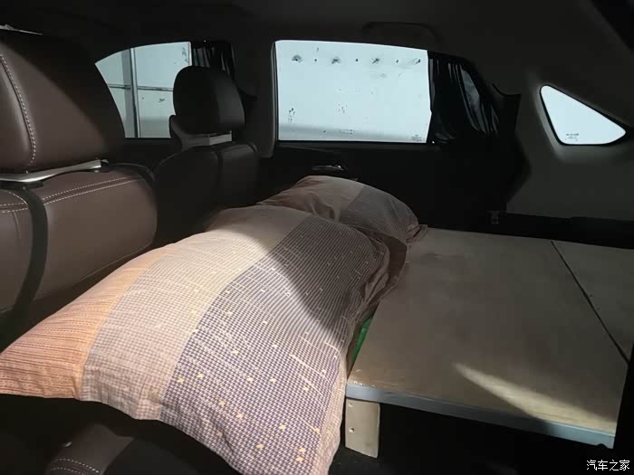 比亚迪s7床车改造初战告捷最新装车图已经奉上从25楼开始
