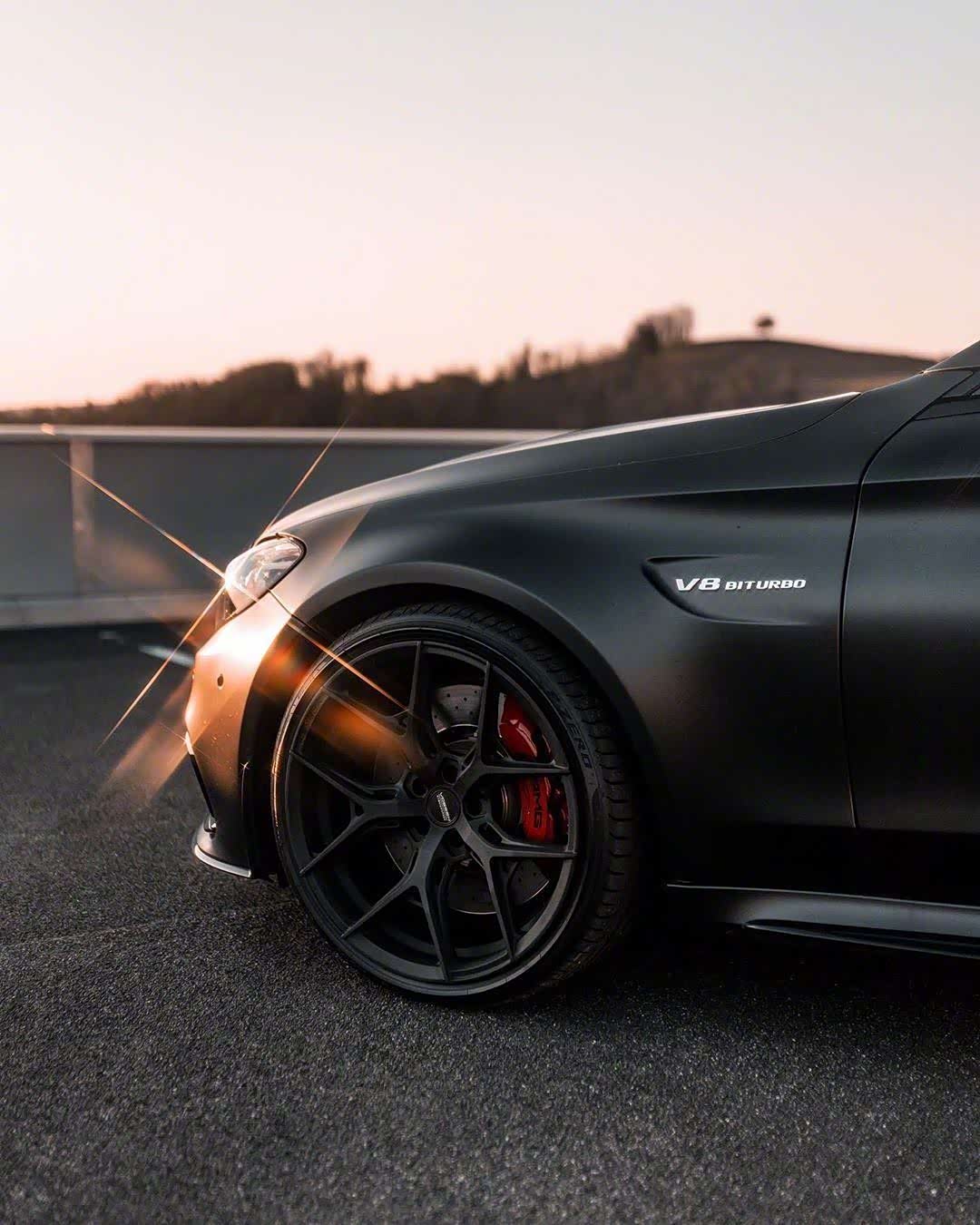 黑武士版奔驰c63coupe前脸够凶吗