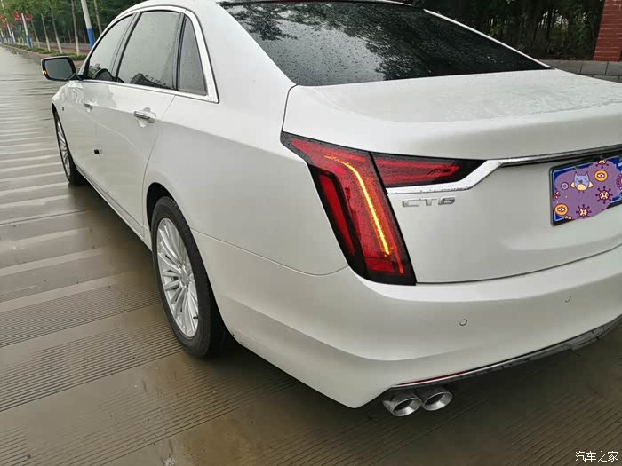 【图】提车作业 雨季里白色ct6更显清新和文艺_凯迪拉克ct6论坛_汽车